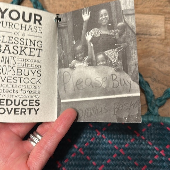 NWT Handmade Rattan Bag | Green & Red | Blessing Basket Fair Trade - Picture 7 of 10